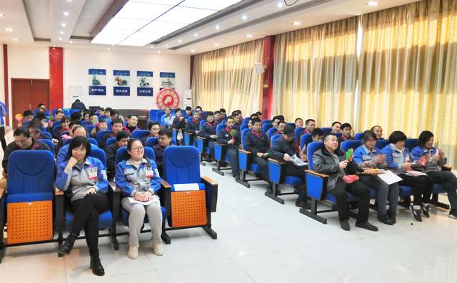 章丘豐源機械有限公司召開了第七次積分制管理快樂會議 章丘豐源機械有限公司召開了第七次積分制管理快樂會議