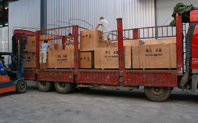 豐源風(fēng)機(jī)裝車中 豐源風(fēng)機(jī)裝車中