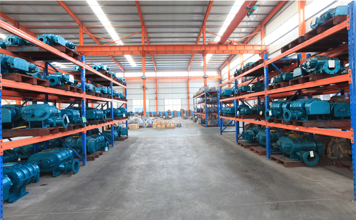 羅茨風(fēng)機(jī)半成品