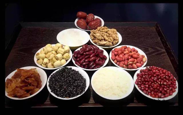 寒食臘月一碗粥，五谷雜糧渡春秋，章丘豐源陪你一起過(guò)臘八！